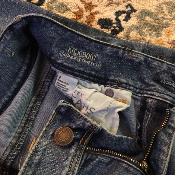 American Eagle Jeans - Picture 3 of 3